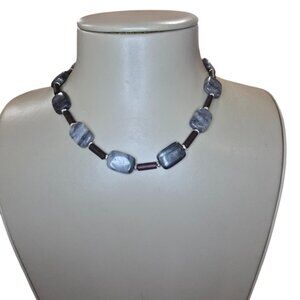 Women's Stylish Short Gray Stone Brown Wood Short Necklace NWOT